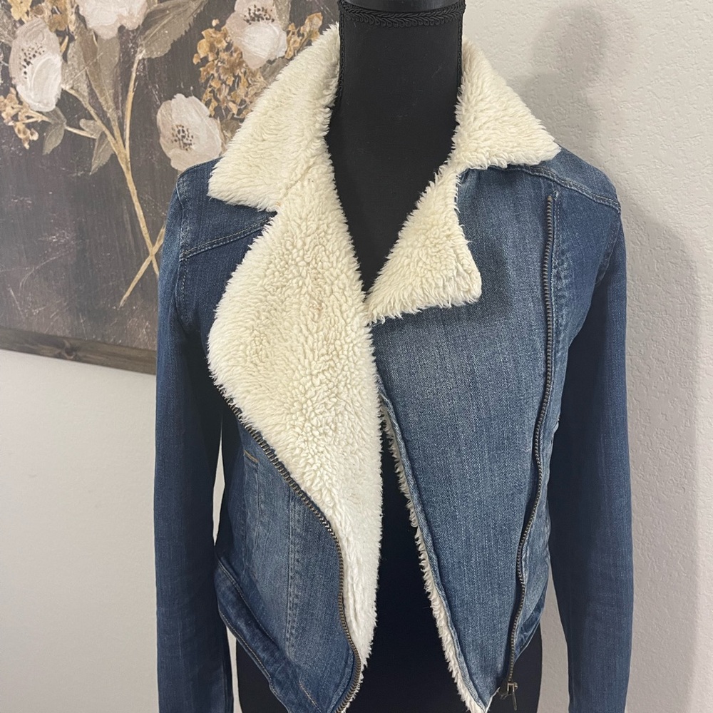 Jean jacket - Picture 9 of 10